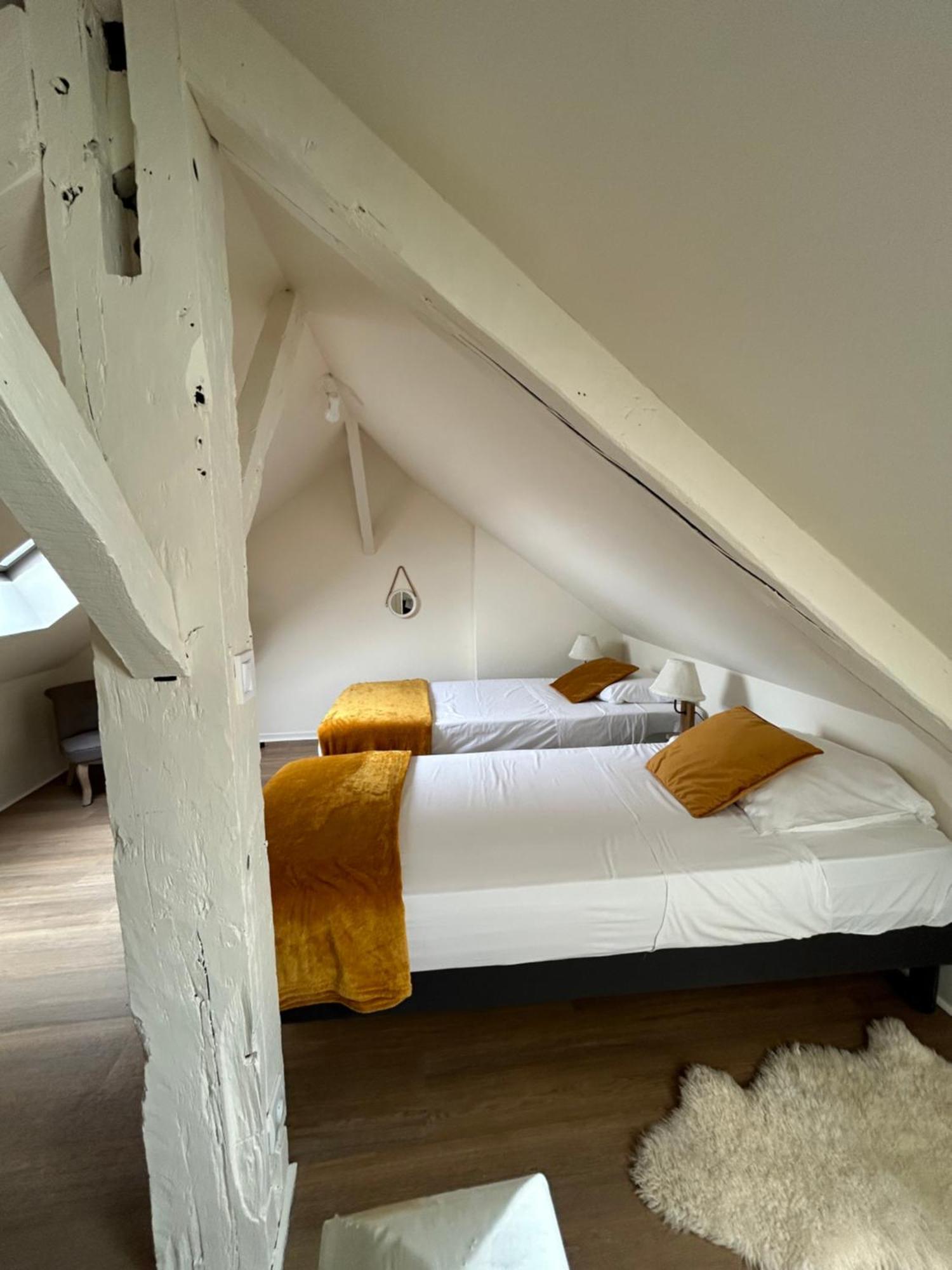 Le Duplex Ou L'Appart D'Agnes" Honfleur Eksteriør bilde